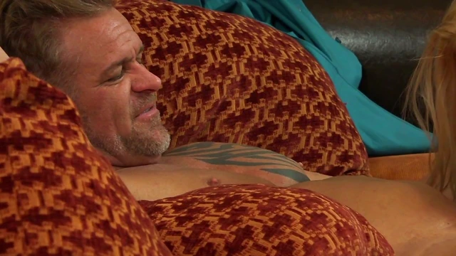 Seductive Trap, Innocent Woman Falls Into Erotic Temptation Depths