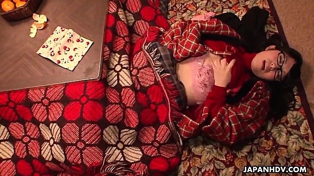 Shy Nerdy Asian Solo Model Fingers Her Bushy Tunnel Delicately