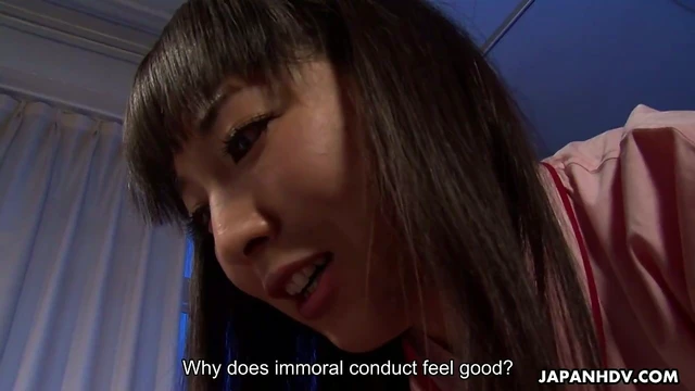 Sensual Madam Delivers Mind-Blowing Handjob Mastery