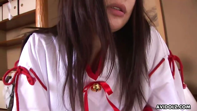 Avidol Z's Extravagant Chippy Sex Show - Unleash Passion & Desire