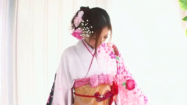 Kaori Maeda Pleasures Herself In Steamy Solo Masturbation Scene