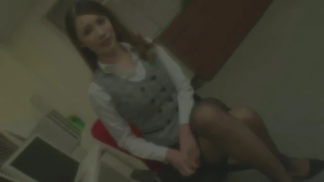 Sizzling Chippy Shows Off Big Tits Before Hot Sex Session