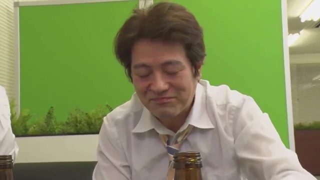 Sizzling Chippy Shows Off Big Tits Before Hot Sex Session