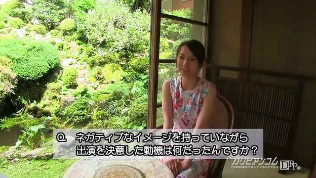 Hitomi Hayama Tempts With Seductive Blowjob Before Hot Sex Action