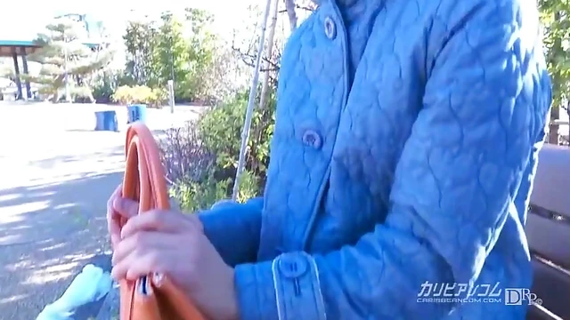 Erina Takigawa Gets A Big Cumshot In Her Tight Pussy Creampie