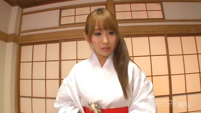 Seductive Cosplay Star Yui Tempts Her Way Into Hot Seduction Scene