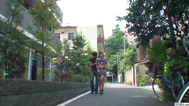 Sweet Gamblers' Honey Suckles Cock While Playing High-Stakes Sex Games