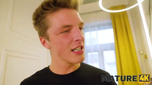 Mature Star Daisy Deseo Delivers Extraordinary On-Screen Pleasure Moments