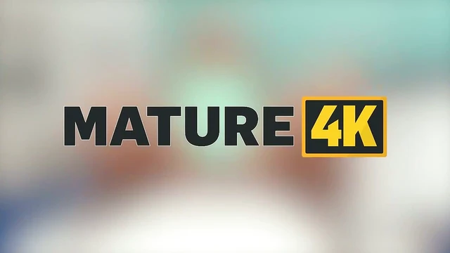 Hot Girlfriend Expertly Assists in Steamy Smutty Moments Together