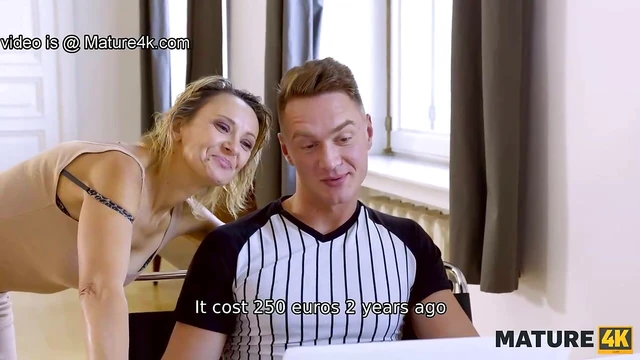 Seductive Hot Mature Woman Teases Flirty Vinny V for Steamy 4K Action