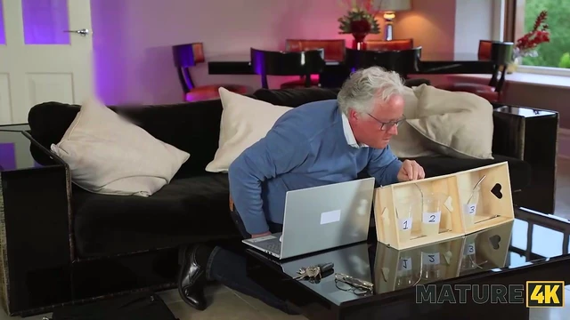 Seductive Sam Bourne Feasts On Her Big Tits & Ass Hardcore Sex Showdown