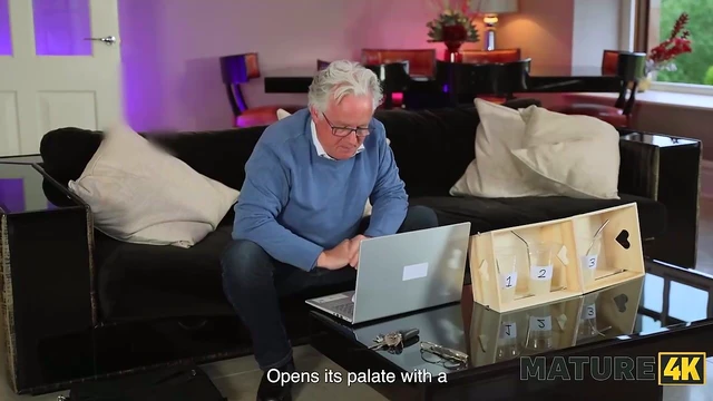 Seductive Sam Bourne Feasts On Her Big Tits & Ass Hardcore Sex Showdown