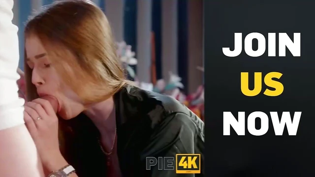 Passionate French Porn Clip: Sex-Hungry Alex & Victoria's Intimate Encounter