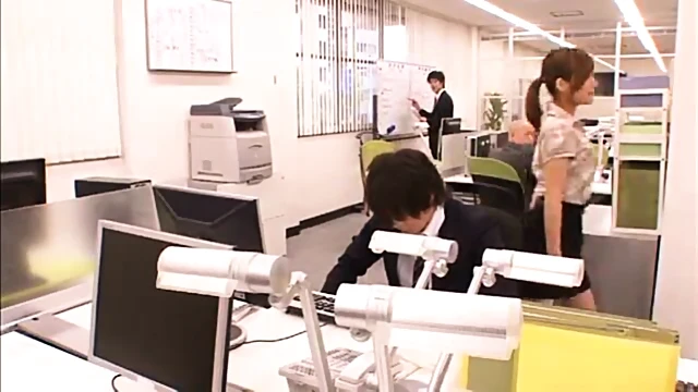 Seductive Japanese Office Chick Gets Pounded By Boss Right On Desk
