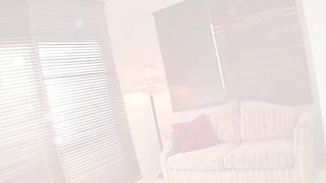 Hot Hibiki Otsuki Showers On Fishnets For Delicious Facial Treatments