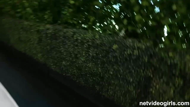 Striking Noname Showcases Her Sensual Action Packed Skills Live On Camera