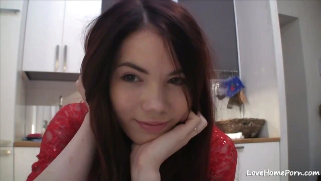 Flexible Aimee Tyler Shows Off Webcam Skills for Naughty Home Sex Show