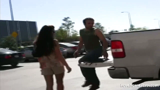 Sizzling Sugar Baby Delivers HD Temptation in Sultry Sex Showdown