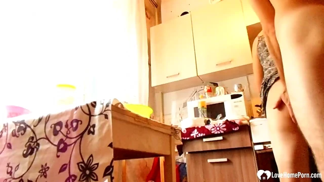 Sizzling Slut Stars in Raw Homemade Porn Orgy Frenzy