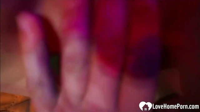 Sizzling Flashy Miss Shows Off Bubble Butt for Hot Smut Action