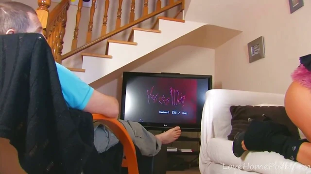 Sexy Yesenia's Toy Playtime Offers Pure Sensual Delight Thrills