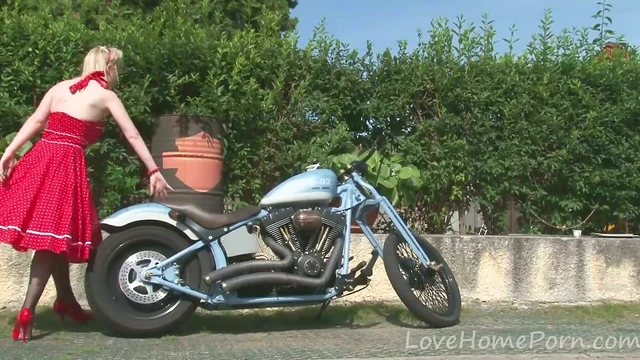 Sizzling Love at Home, Big Tits Fuck Fest Unleashed