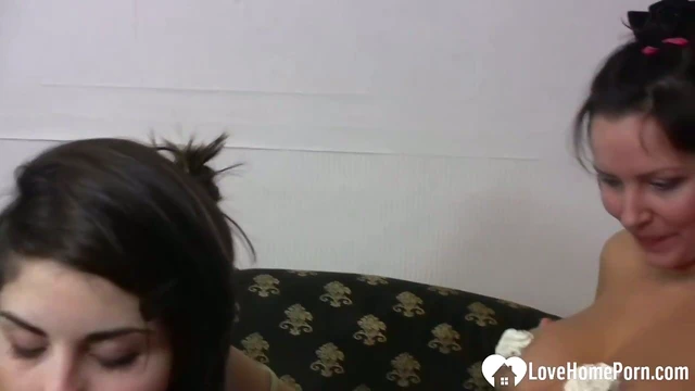 Sensual Amateur Hooker Delivers Passionate XXX Home Sex Fantasies