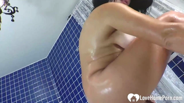 Consummate Chippy Provides Unforgettable Sex Adventures Tonight