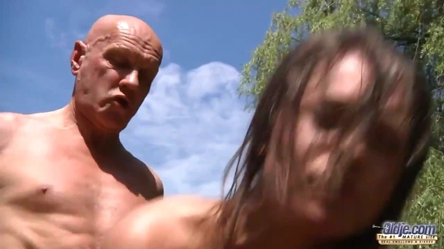 Savanah Secret's Oldje Balls-Licking Trailer Delivers Hardcore Desire