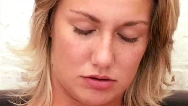 Sizzling Bonny Suzi Shows Off Her Big Ass in Hot Sex Scene