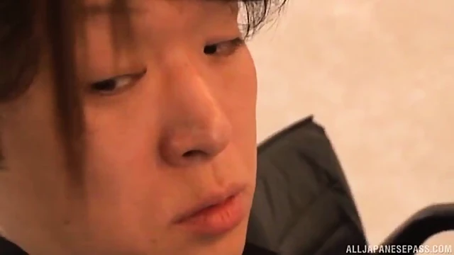 Perfect Japanese Girlfriend Gives Bathroom Blowjob Before Getting Nailed