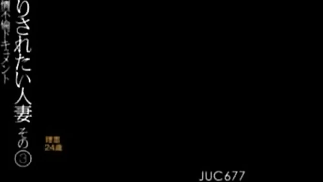 Sensual Japanese Beauty Gets Her Pussy Fondled In Public Space