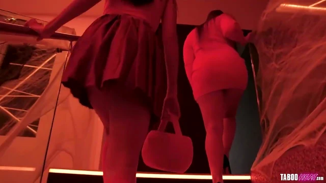 Passionate Melanie and Luke Explore Their Real Erotic Adventures Together Live