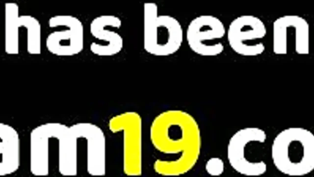 Excited Girlfriend's Pussy Squirts Creamy Cum During Live Show