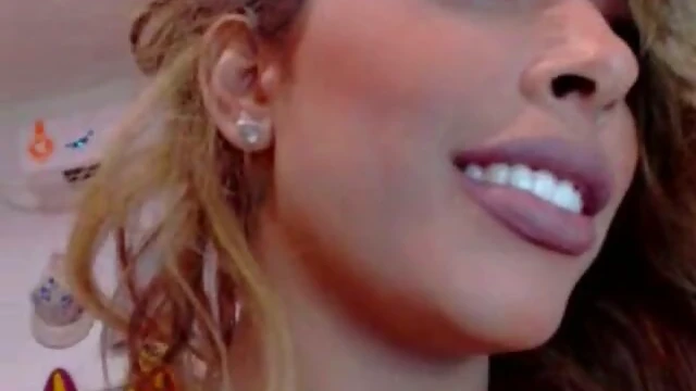 Unaware Beauty Unleashes Her Sensual Charm For Irresistible Passion