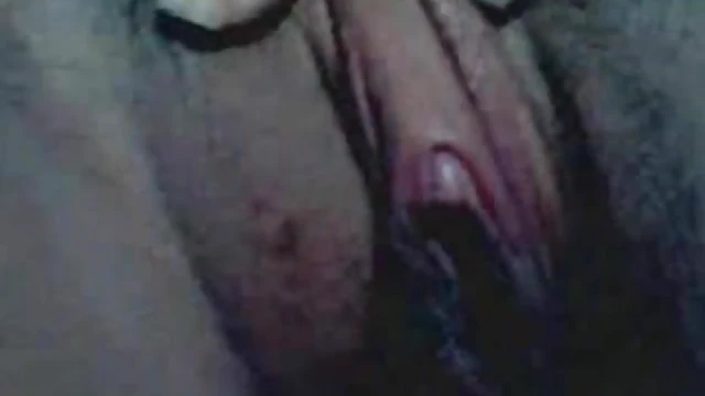 Hot Edineia Shows Off Her Wild Side in Steamy Webcam Showdown