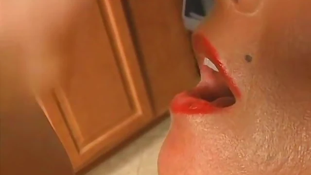 Seductive Mature Lady Gets Fingered Before Hot Cunt Pounding Action