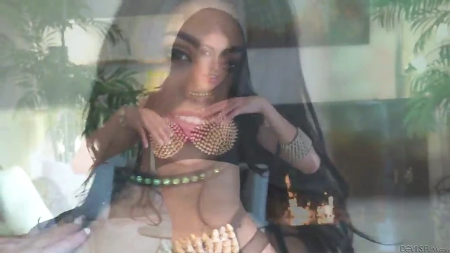 Sizzling Solo Showdown! Gorgeous Ladies Flaunt Their Bodies in Steamy Clips