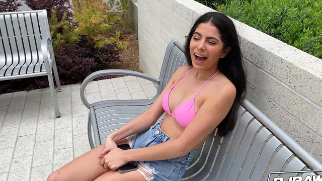 Angel Gostosa Takes Cock Deep Into Her Blissful Mouth