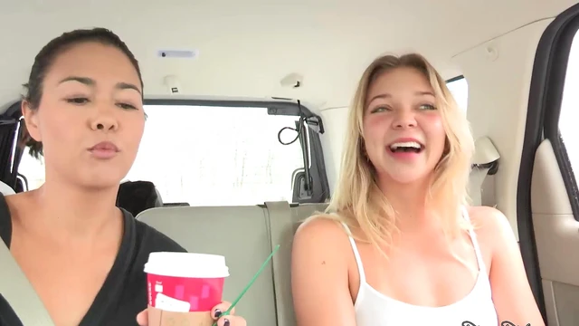 Lesbian Seduction: Dana Vespoli Fingers Jessie Andrews Passionately Deep