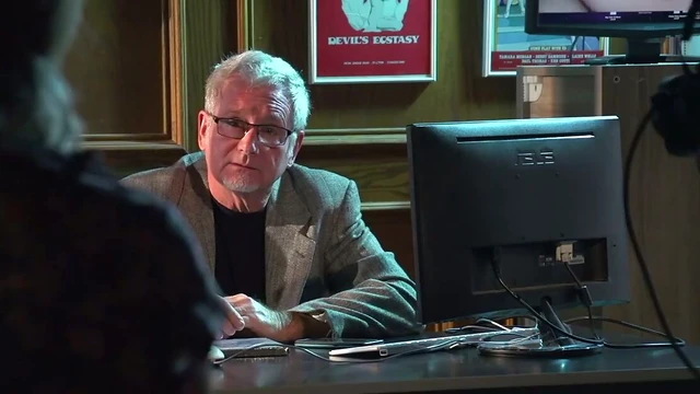 Sultry Latina Audrey Royal Gives Head Before Riding Him Hard