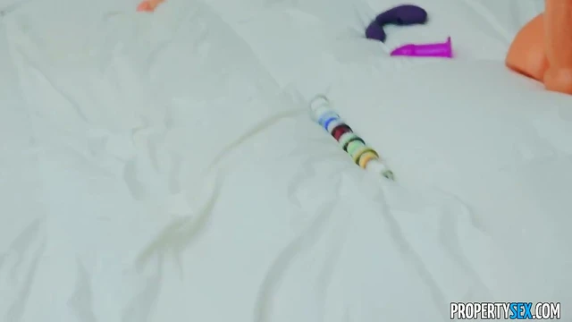 Alina Lopez Teases Pussy With Toy Before Seductive Doggystyle Bang