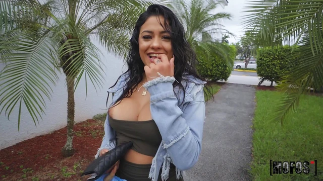 Serena Santos Opens Up Wide for Her White Lover's Cock