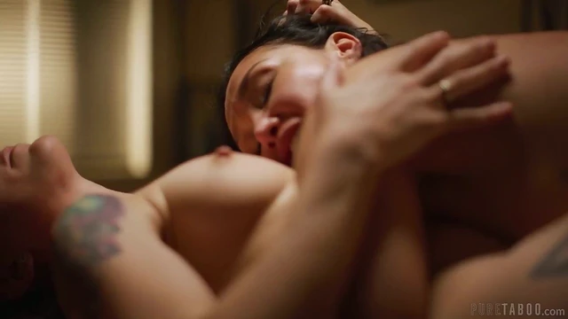 Hot Lesbians Sinn Sage & Vicki Chase Get Sensual Fingering Action Together