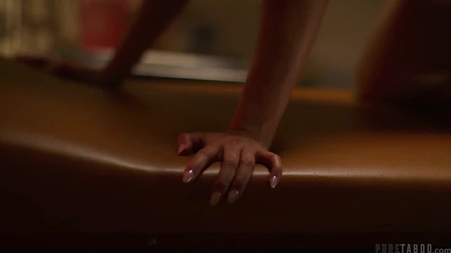 Hot Lesbians Sinn Sage & Vicki Chase Get Sensual Fingering Action Together