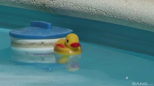 Lovely Maria Gets Fucked Outdoors In Seductive Nylon Stockings