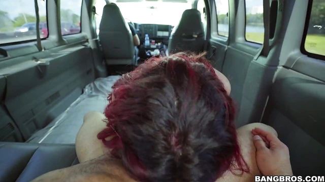 Brooke Beretta's Natural Boobs Tempt Lucky Guy into Hot Sex Session