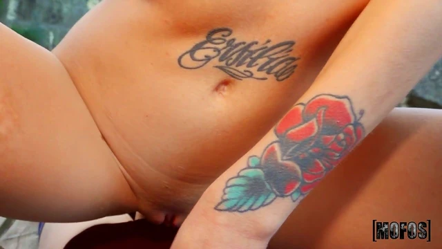 Silvia Soprano Removes Buttplug for Hot Anal Sex Adventure Tonight