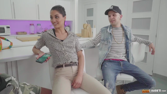 Amazing Scarlett Shares Her Body In A Hot Threesome With Two Guys