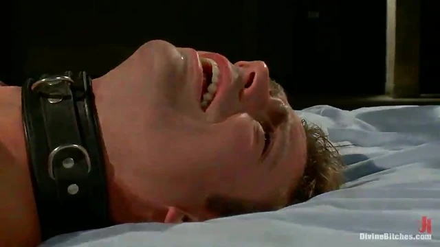 Guy Watches Envy As Stud Strapons Him While Filling Up Hot Babe Hardly